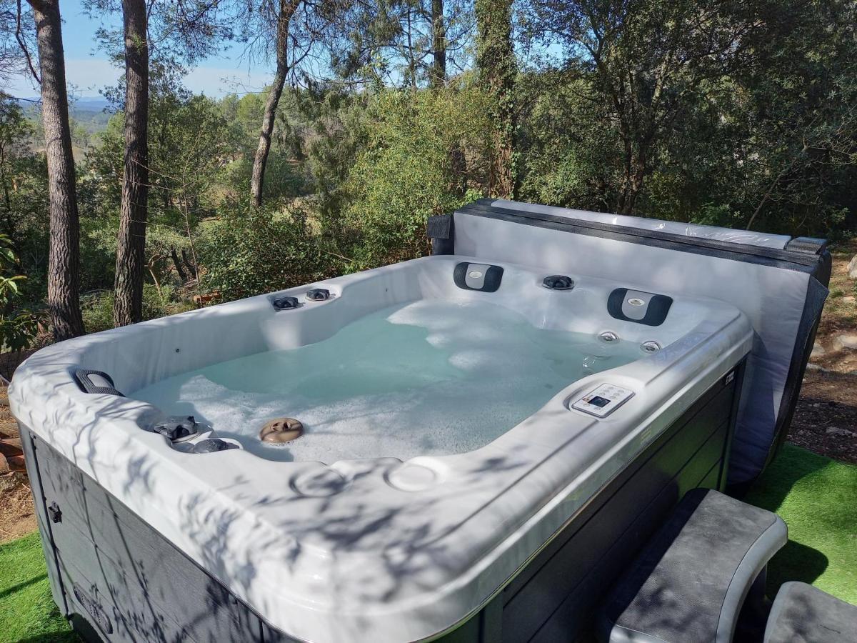 Saint-Antonin-du-Var Gite Avec Spa Jacuzzi Au Coeur De Provence Cote D'Azur מראה חיצוני תמונה